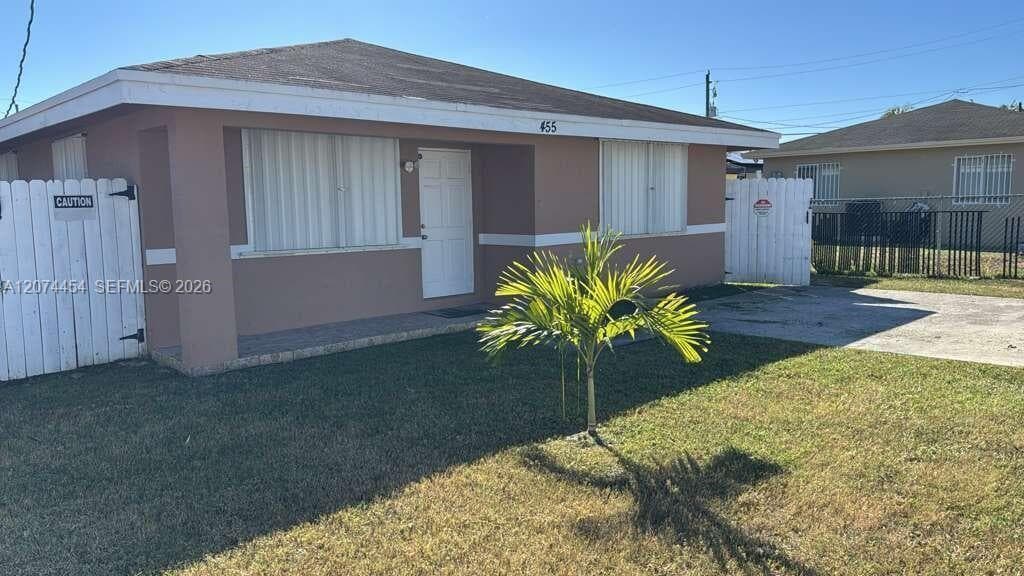 455 NW 14th St, Florida City FL 33034