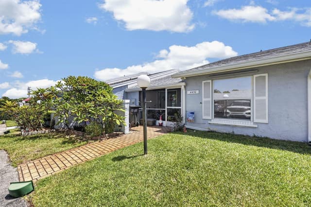 4450 LUCERNE VILLAS Lane, Lake Worth FL 33467 - Lake Worth, FL - Photo 5