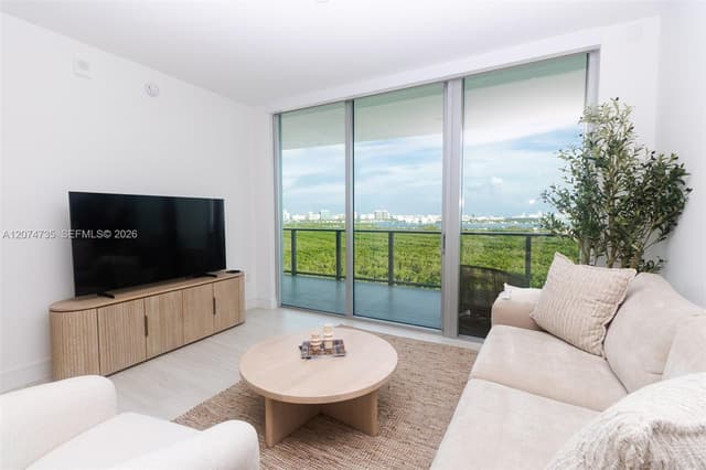 2411 Laguna Circle # 1704, North Miami FL 33181 - North Miami, FL - Photo 5