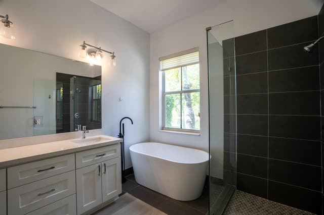 1002 Lavender Circle, Weston FL 33327 - Weston, FL - Photo 5