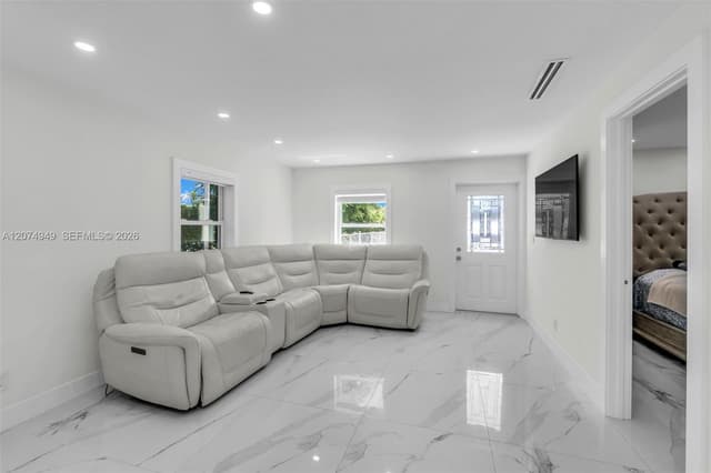 1593 Barbarie Ln, West Palm Beach FL 33417 - West Palm Beach, FL - Photo 4