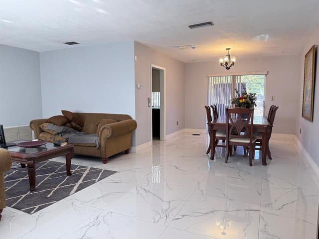 7201 MCKINLEY Street, Hollywood FL 33024 - Hollywood, FL - Photo 3