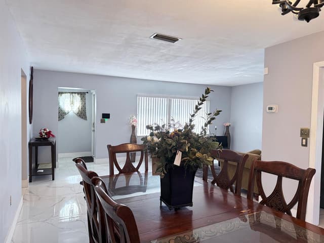 7201 MCKINLEY Street, Hollywood FL 33024 - Hollywood, FL - Photo 4