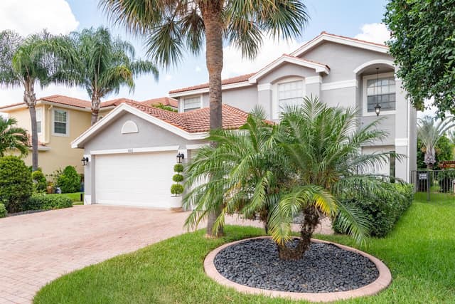 5013 COBALT Court, FL 33463 - Photo 3
