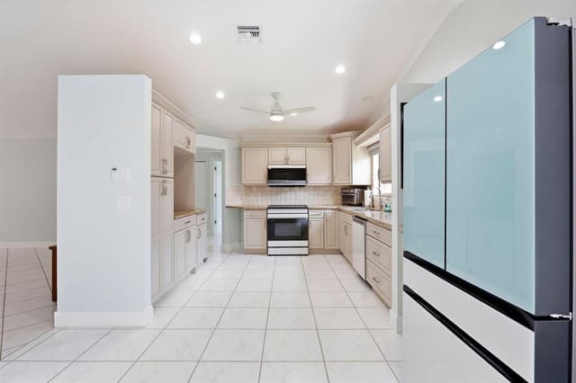 2390 NW 15TH Street NW, Delray Beach FL 33445 - Delray Beach, FL - Photo 5