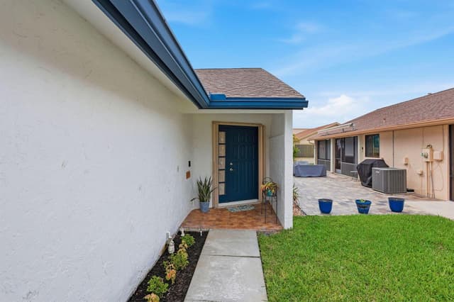2390 NW 15TH Street NW, Delray Beach FL 33445 - Delray Beach, FL - Photo 4