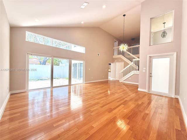 1140 Oysterwood St, Hollywood FL 33019 - Hollywood, FL - Photo 3