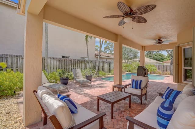 317 E Garden Cove Circle, Davie FL 33325 - Davie, FL - Photo 6