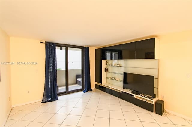 1623 Collins Ave # 312, Miami Beach FL 33139 - Miami Beach, FL - Photo 7