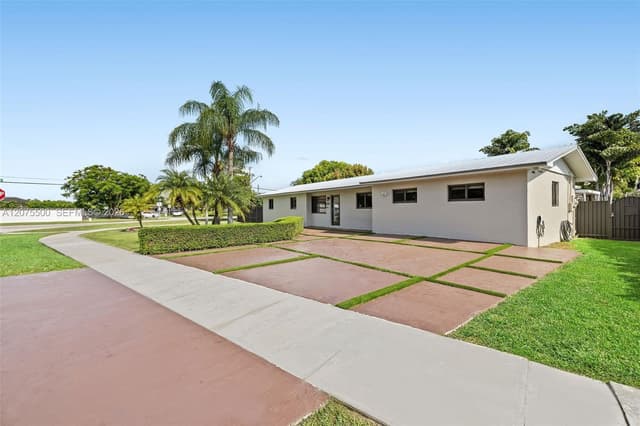 1391 NW 18th St, Homestead FL 33030 - Homestead, FL - Photo 3