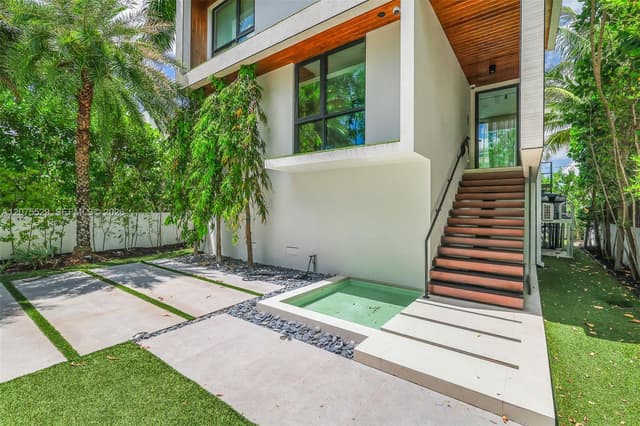 288 Palm Ave, Miami Beach FL 33139 - Miami Beach, FL - Photo 3