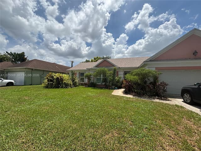 9510 Ashley Dr, Miramar FL 33025 - Miramar, FL - Photo 2
