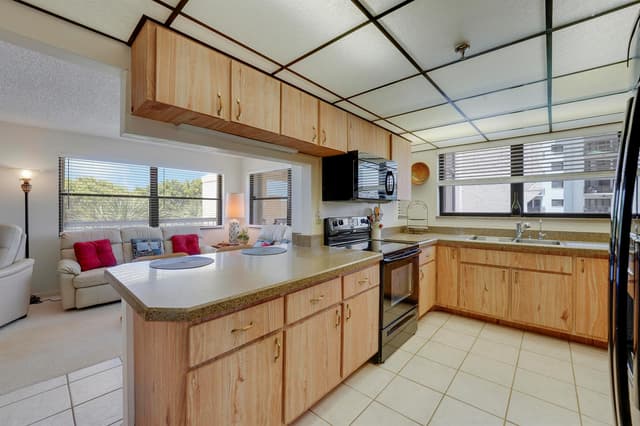 372 Golfview Road # 403, North Palm Beach FL 33408 - North Palm Beach, FL - Photo 7