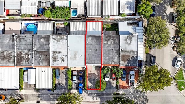 7025 W 3rd Ct, Hialeah FL 33014 - Hialeah, FL - Photo 3