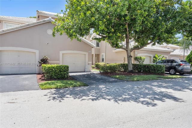 2224 Salerno Cir, Weston FL 33327 - Weston, FL - Photo 4