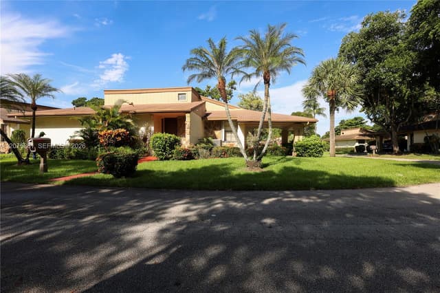 8050 Palmetto Palm Cir # 55, Tamarac FL 33321 - Tamarac, FL - Photo 4