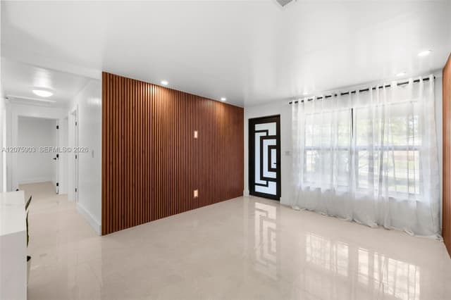 5741 Simms St, Hollywood FL 33021 - Hollywood, FL - Photo 2