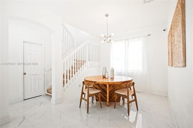 445 Conservation Dr, Weston FL 33327 - Weston, FL - Photo 4