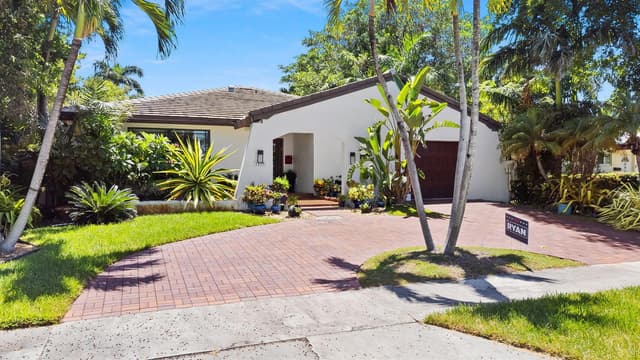 1230 TAYLOR Street, Hollywood FL 33019 - Hollywood, FL - Photo 2