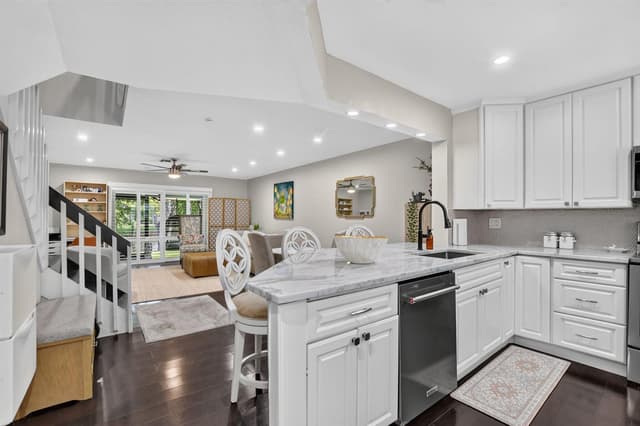 6388 Boca Circle, Boca Raton FL 33433 - Boca Raton, FL - Photo 2
