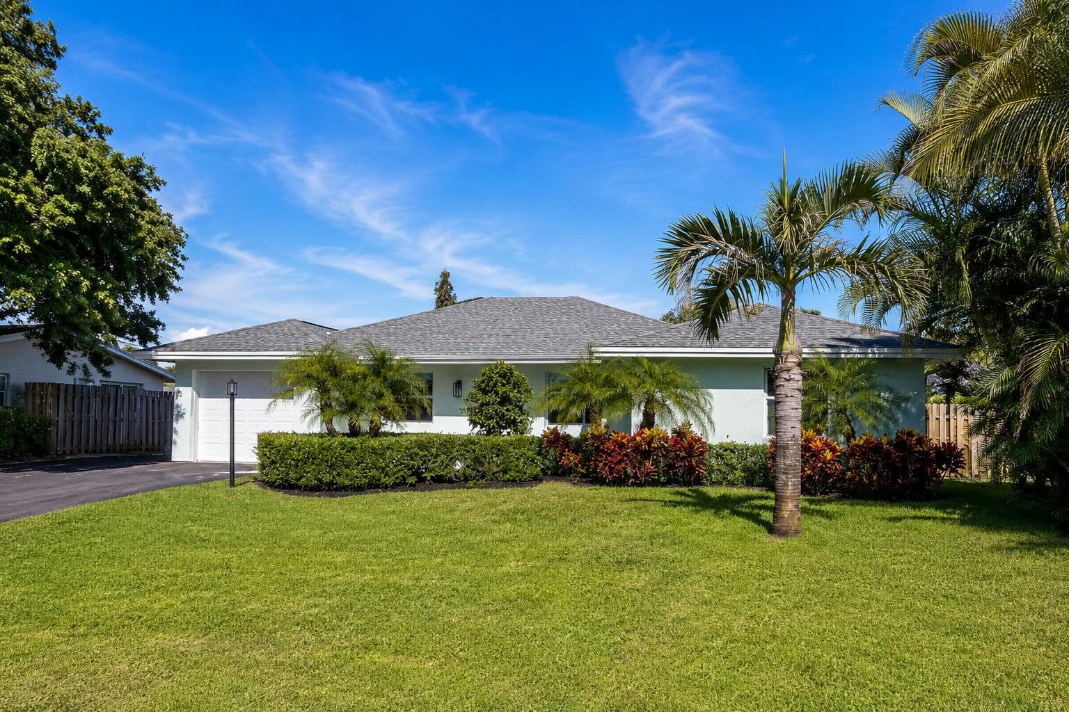 364 VENUS Avenue, Tequesta FL 33469 - Tequesta, FL - Photo 1