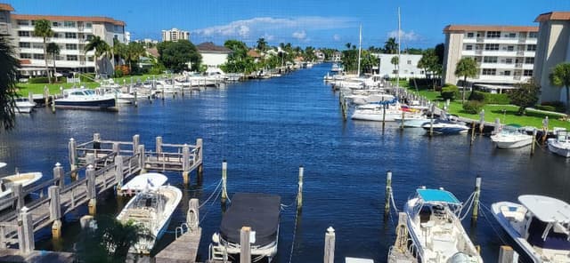 911 Gardenia Drive # 249, Delray Beach FL 33483 - Delray Beach, FL - Photo 2