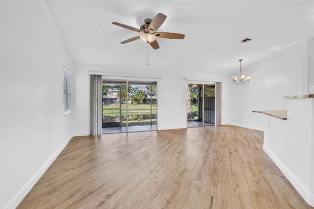 1971 Discovery Circle E, Deerfield Beach FL 33442 - Deerfield Beach, FL - Photo 6
