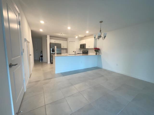 6907 Broadwater Lane, Lake Worth FL 33467 - Lake Worth, FL - Photo 3
