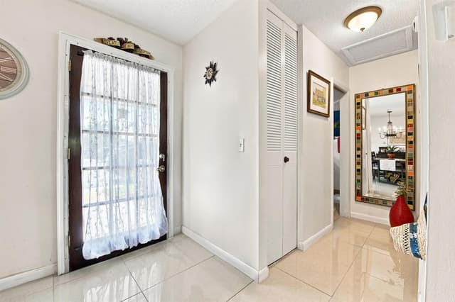2761 EMORY Drive W # B, West Palm Beach FL 33415 - West Palm Beach, FL - Photo 2