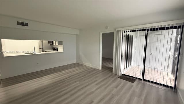 2750 W 63rd Pl # 24, Hialeah FL 33016 - Hialeah, FL - Photo 3