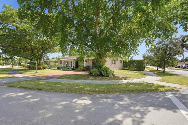 20510 Jacaranda Rd, Cutler Bay FL 33189 - Cutler Bay, FL - Photo 4