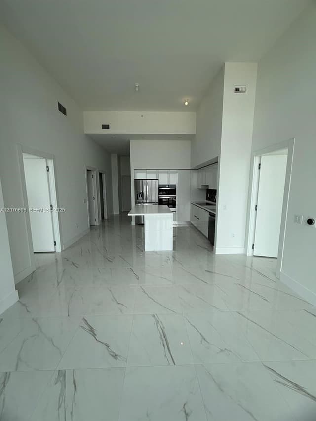 1170 E HALLANDALE BEACH BLVD # 607, Hallandale Beach FL 33009 - Hallandale Beach, FL - Photo 4