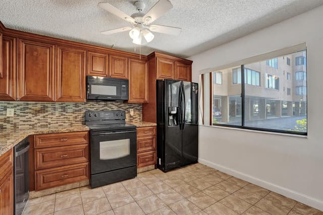 8030 Hampton Boulevard # 106, North Lauderdale FL 33068 - North Lauderdale, FL - Photo 7
