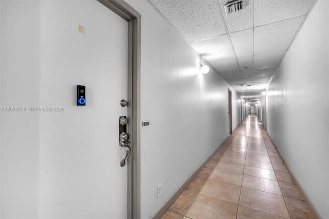 1825 W 44th Pl # 401, Hialeah FL 33012 - Hialeah, FL - Photo 2