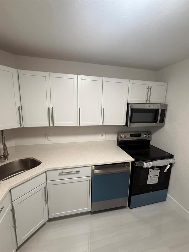 10701 Royal Palm Boulevard # 1, Coral Springs FL 33065 - Coral Springs, FL - Photo 2