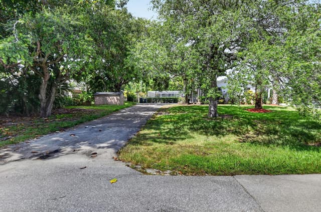 410 NW SPANISH RIVER Boulevard, Boca Raton FL 33431 - Boca Raton, FL - Photo 6