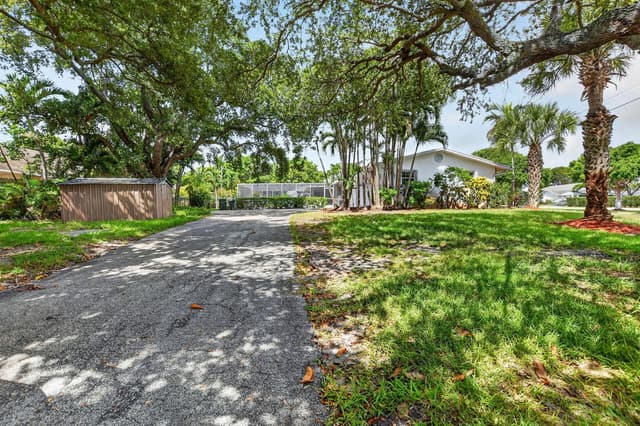 410 NW SPANISH RIVER Boulevard, Boca Raton FL 33431 - Boca Raton, FL - Photo 7