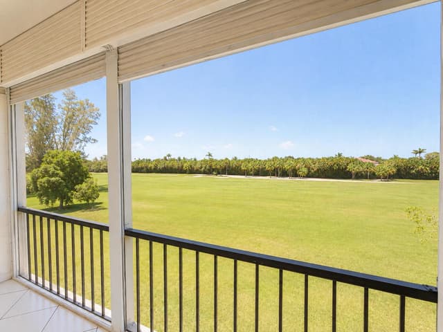 9411 N Hollybrook Lake Drive # 309, Pembroke Pines FL 33025 - Pembroke Pines, FL - Photo 7