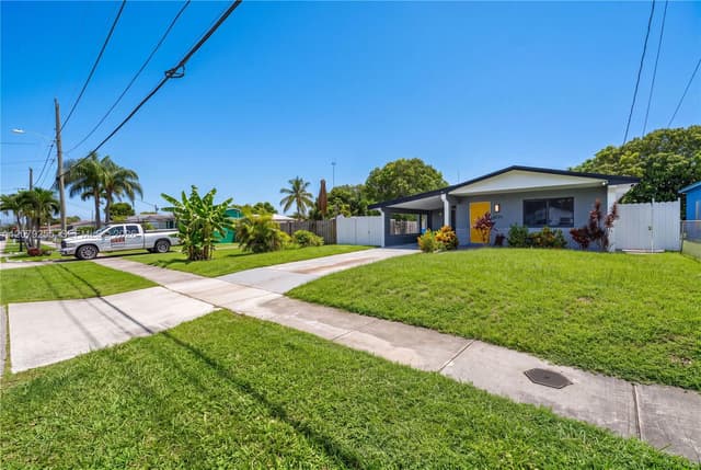 5724 SW 18th St, West Park FL 33023 - West Park, FL - Photo 4