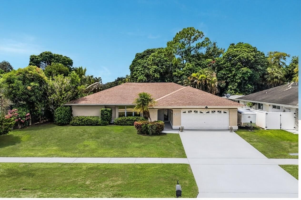 230 Ponce De Leon Street, Royal Palm Beach FL 33411