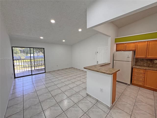 18905 NW 62nd Ave # 204, Hialeah FL 33015 - Hialeah, FL - Photo 7