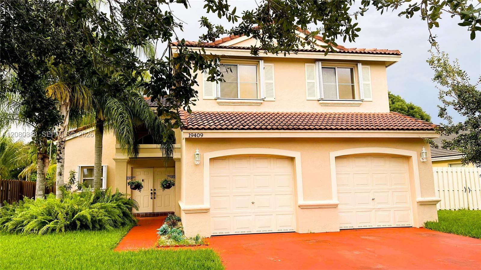 19409 NW 24th Pl, Pembroke Pines FL 33029 - Pembroke Pines, FL - Photo 1
