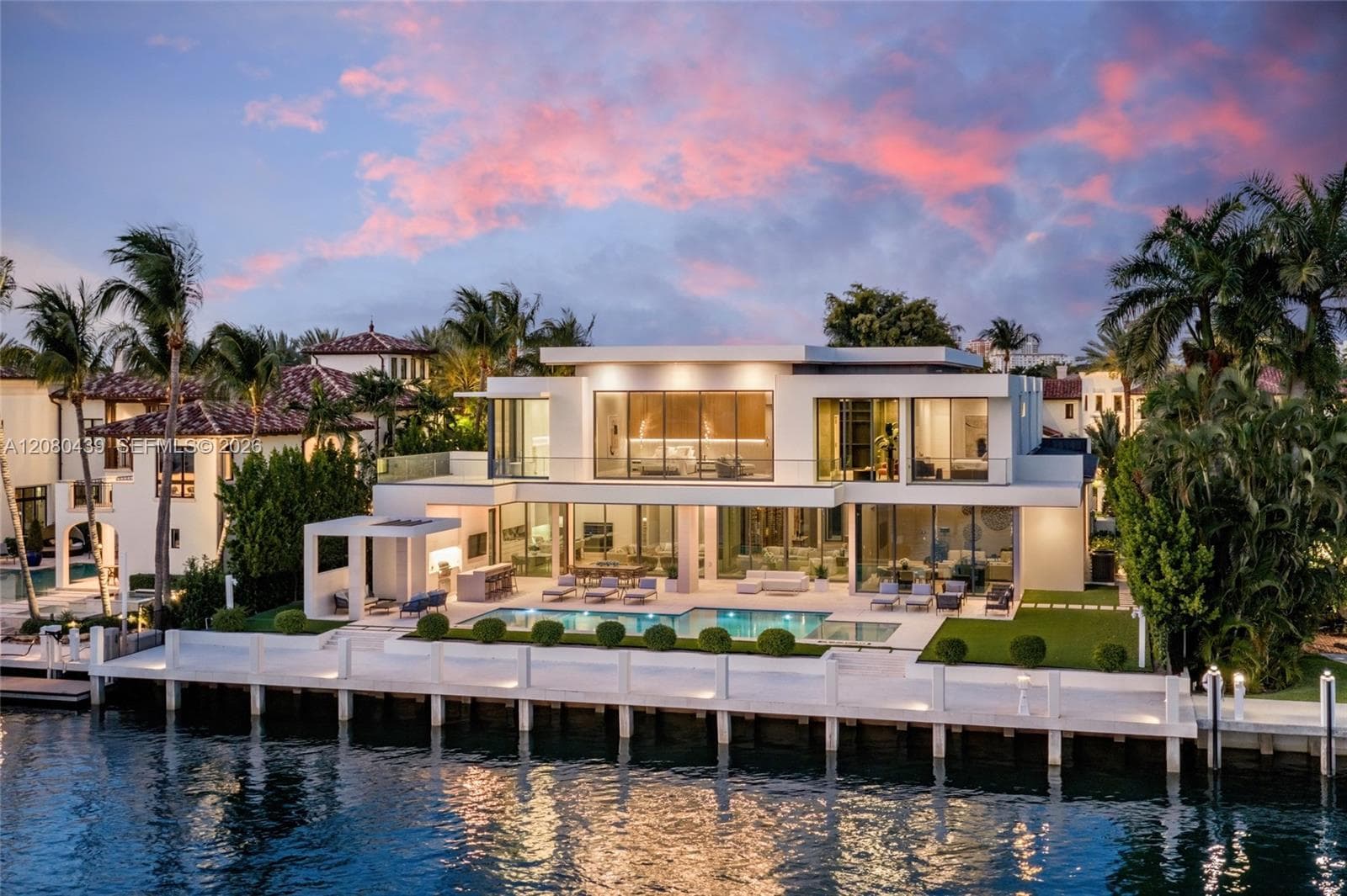 2560 Del Lago Dr, Fort Lauderdale FL 33316 - Fort Lauderdale, FL - Photo 1