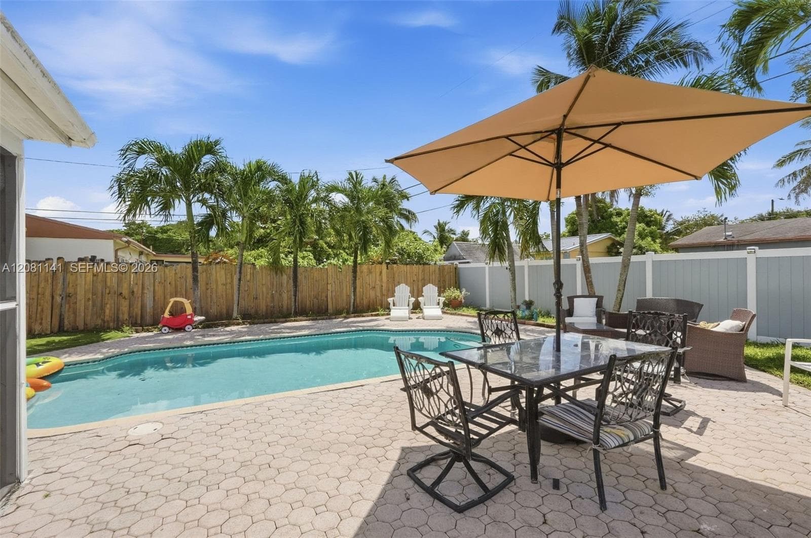 6220 SW 18th Pl, North Lauderdale FL 33068