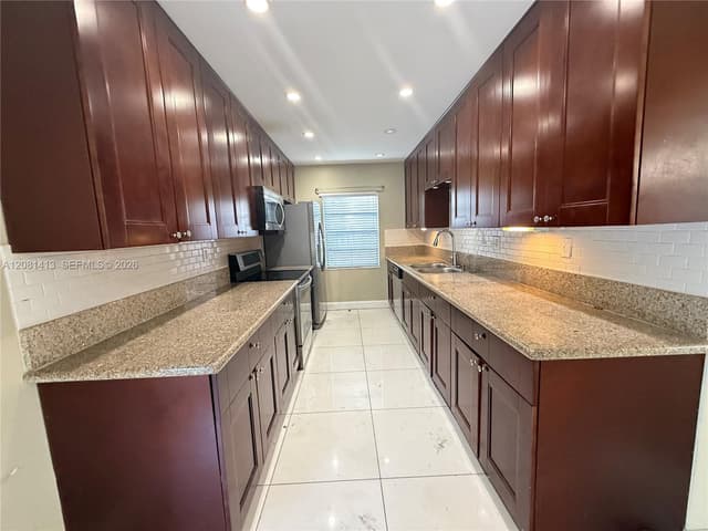 114 NE 18th St, Delray Beach FL 33444 - Delray Beach, FL - Photo 2