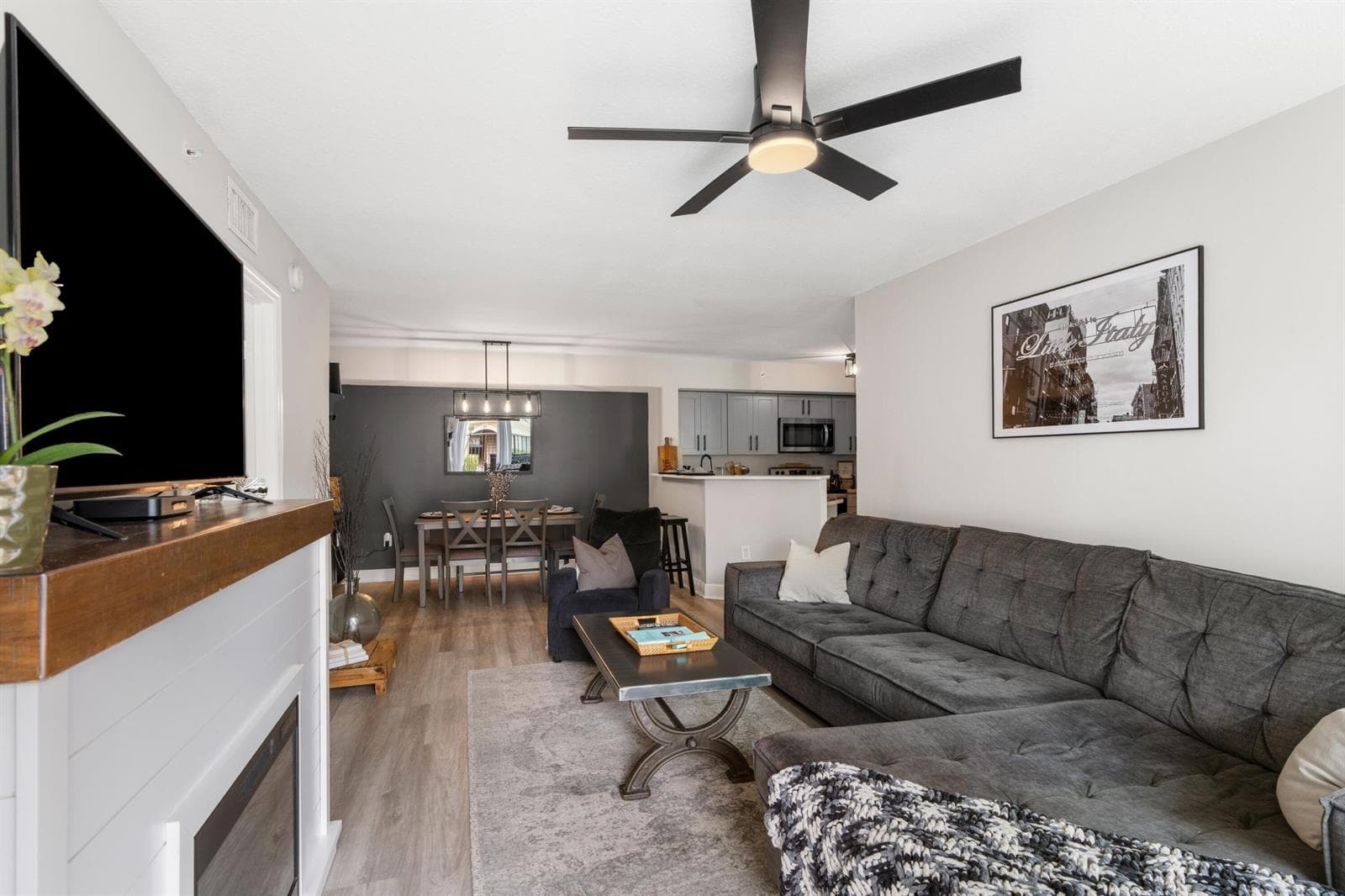 4041 SAN MARINO Boulevard # 202, West Palm Beach FL 33409 - West Palm Beach, FL - Photo 1