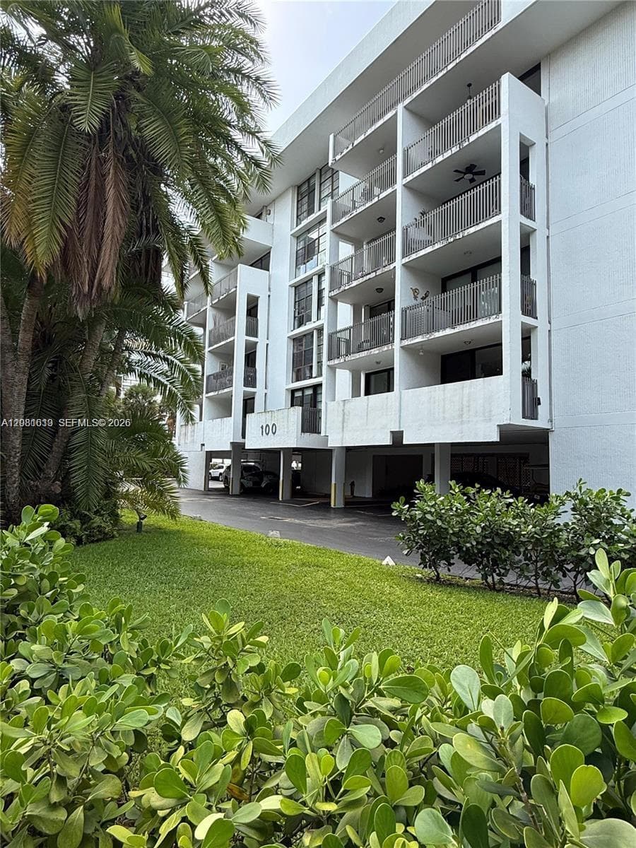 100 Ocean Lane Dr # 303, Key Biscayne FL 33149 - Key Biscayne, FL - Photo 1