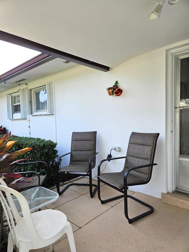 2920 CROSLEY Drive E # B, West Palm Beach FL 33415 - West Palm Beach, FL - Photo 2