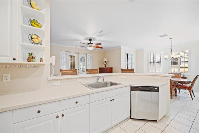 1634 Passion Vine Cir # 2, Weston FL 33326 - Weston, FL - Photo 7