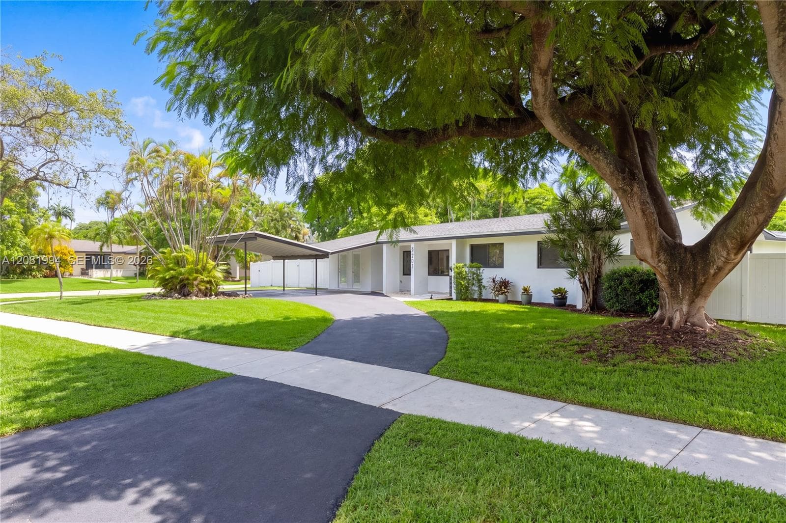 8201 SW 151st St, Palmetto Bay FL 33158 - Palmetto Bay, FL - Photo 1
